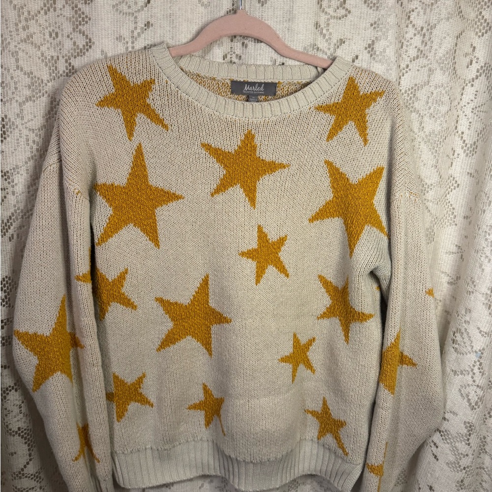 Star Sweater - Picture 9 of 11